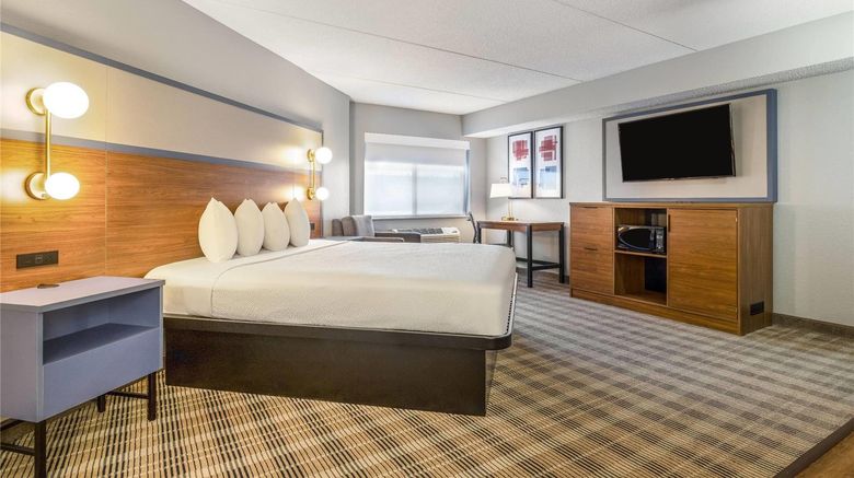 <b>AmericInn by Wyndham Mounds View Suite</b>. Images powered by <a href="https://iceportal.shijigroup.com/" title="IcePortal" target="_blank">IcePortal</a>.