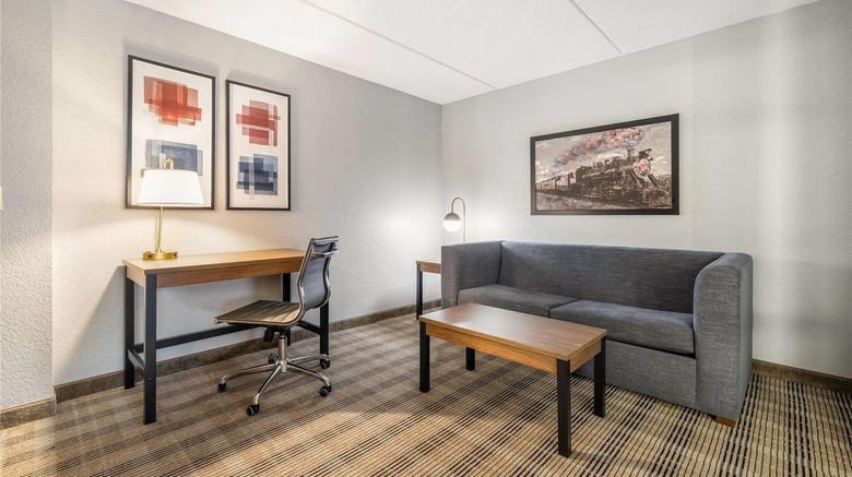 <b>AmericInn by Wyndham Mounds View Suite</b>. Images powered by <a href="https://iceportal.shijigroup.com/" title="IcePortal" target="_blank">IcePortal</a>.