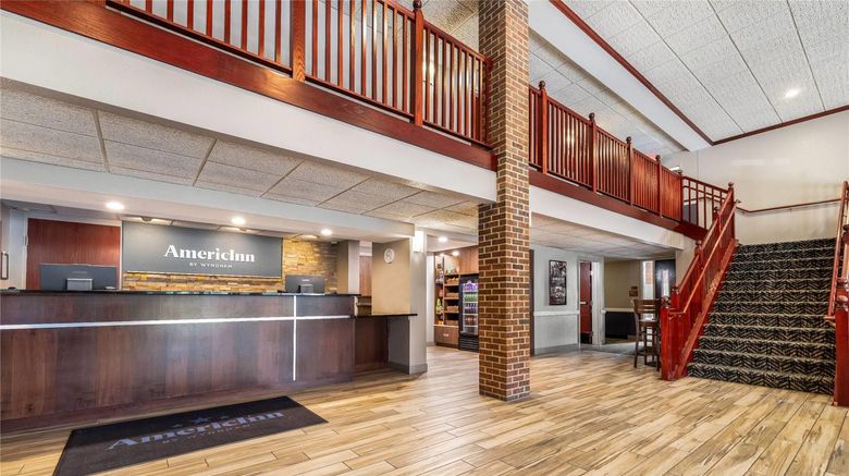 <b>AmericInn by Wyndham Mounds View Lobby</b>. Images powered by <a href="https://iceportal.shijigroup.com/" title="IcePortal" target="_blank">IcePortal</a>.