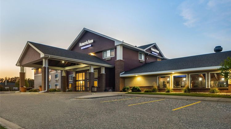 AmericInn by Wyndham Mounds View Exterior