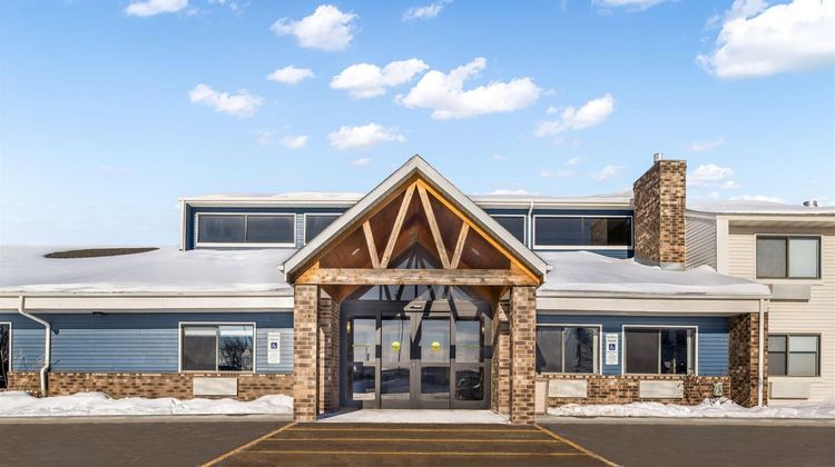 AmericInn by Wyndham Aberdeen Exterior