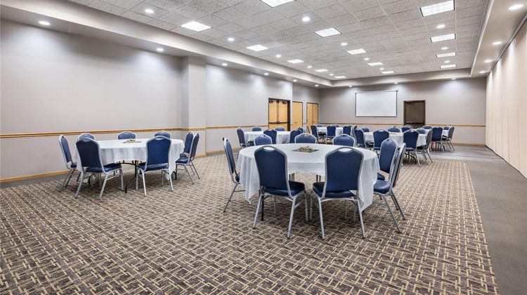 AmericInn by Wyndham Aberdeen Meeting