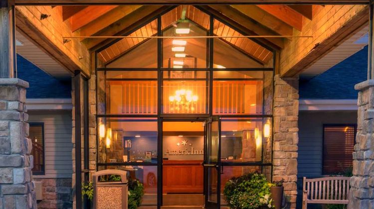 AmericInn Lodge & Suites Fort Dodge Exterior