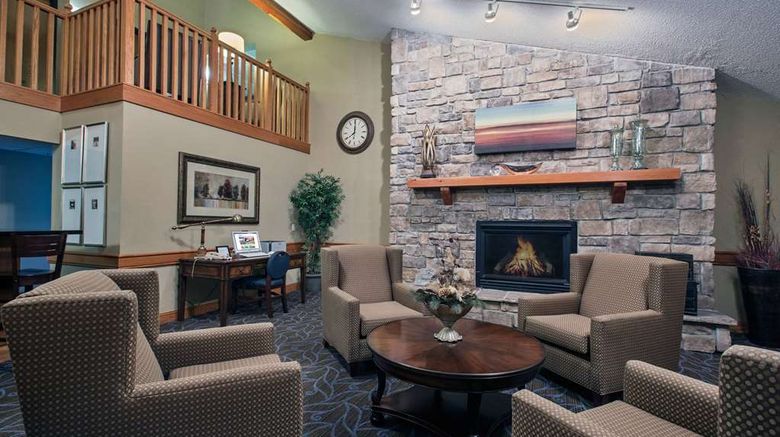 <b>AmericInn Lodge & Suites Fort Dodge Lobby</b>. Images powered by <a href="https://iceportal.shijigroup.com/" title="IcePortal" target="_blank">IcePortal</a>.