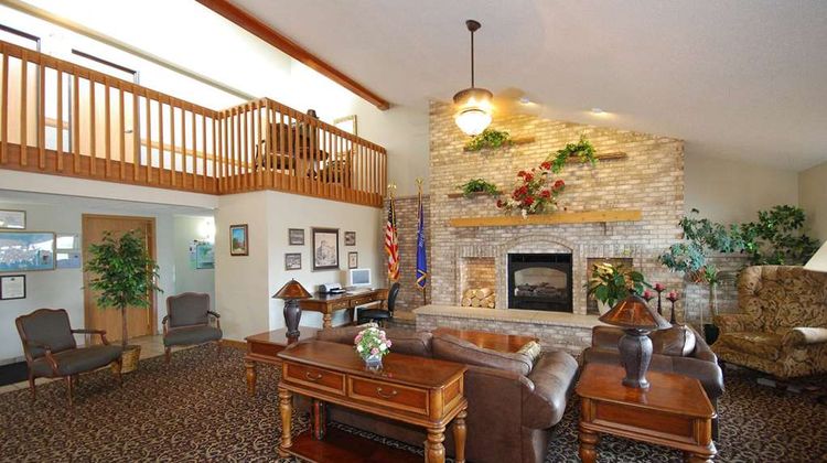 AmericInn by Wyndham Merrill Lobby