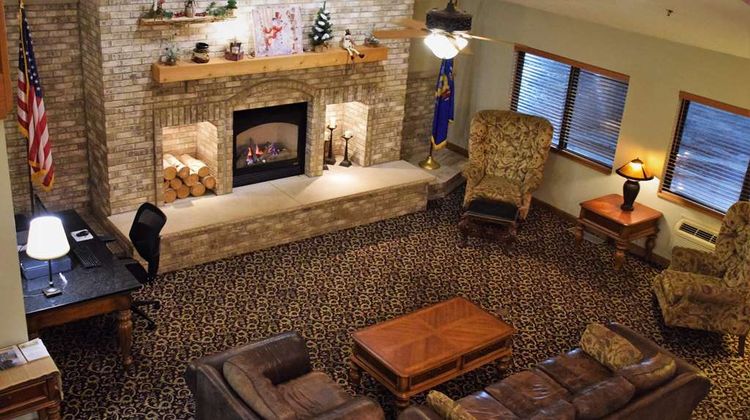 AmericInn by Wyndham Merrill Lobby