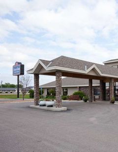 AmericInn by Wyndham Thief River Falls