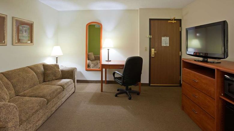 <b>AmericInn by Wyndham Thief River Falls Room</b>. Images powered by <a href="https://iceportal.shijigroup.com/" title="IcePortal" target="_blank">IcePortal</a>.