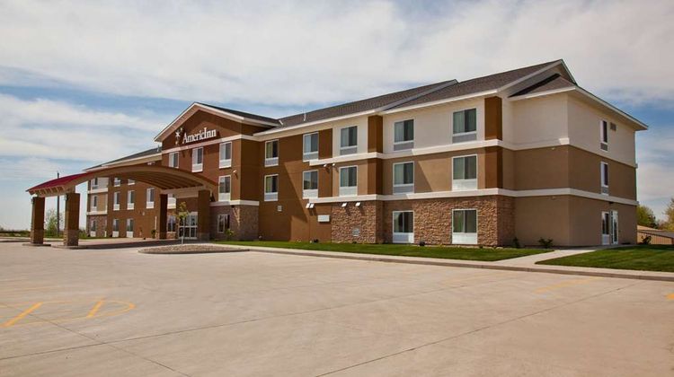 AmericInn by Wyndham Fairfield Exterior
