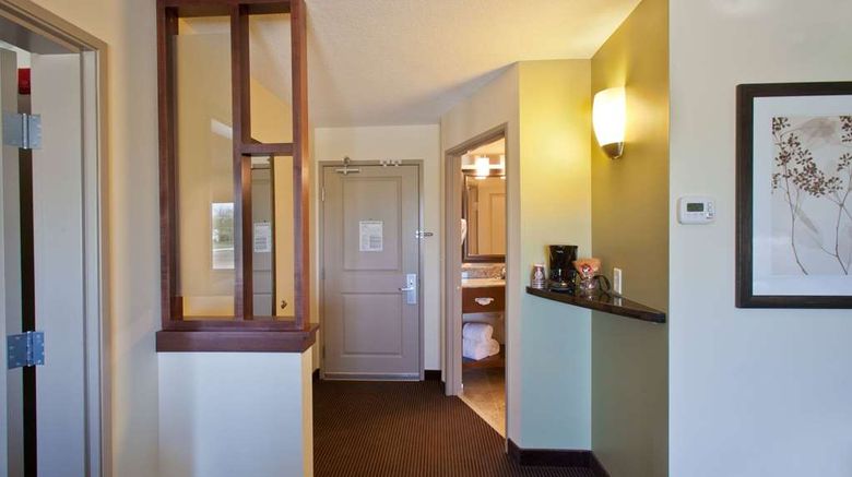 <b>AmericInn by Wyndham Fairfield Room</b>. Images powered by <a href="https://iceportal.shijigroup.com/" title="IcePortal" target="_blank">IcePortal</a>.