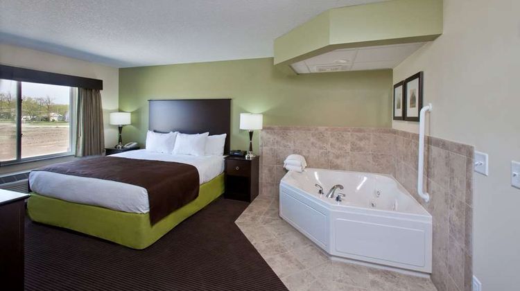 AmericInn by Wyndham Fairfield Suite