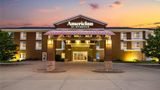 AmericInn by Wyndham Fairfield Exterior