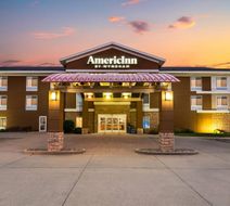 AmericInn by Wyndham Fairfield Exterior