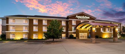 AmericInn by Wyndham Fairfield Exterior