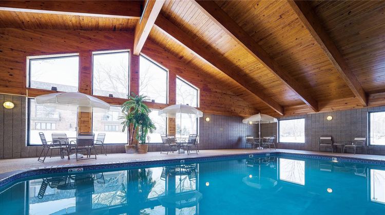 AmericInn by Wyndham Sioux Falls Pool