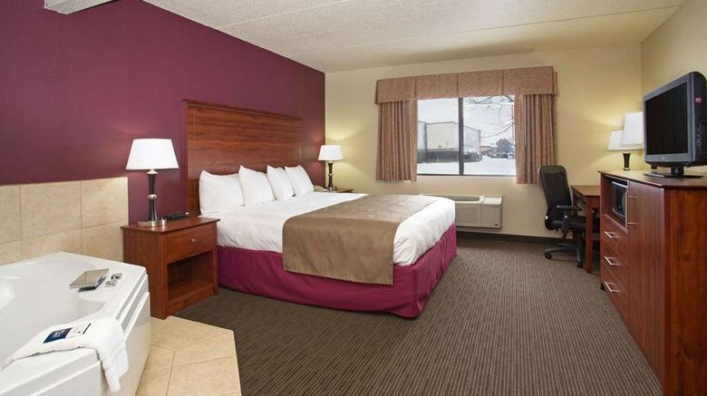 <b>AmericInn by Wyndham New London Suite</b>. Images powered by <a href="https://iceportal.shijigroup.com/" title="IcePortal" target="_blank">IcePortal</a>.
