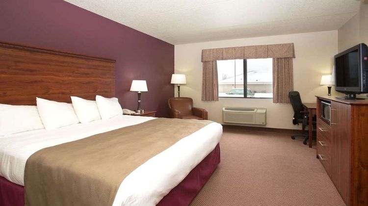 AmericInn by Wyndham New London Suite