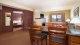AmericInn by Wyndham New London Suite