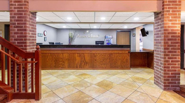 <b>AmericInn by Wyndham New London Lobby</b>. Images powered by <a href="https://iceportal.shijigroup.com/" title="IcePortal" target="_blank">IcePortal</a>.