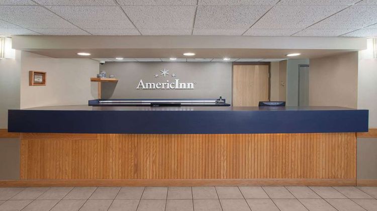 AmericInn by Wyndham Webster City Lobby
