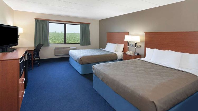 AmericInn by Wyndham Webster City Room