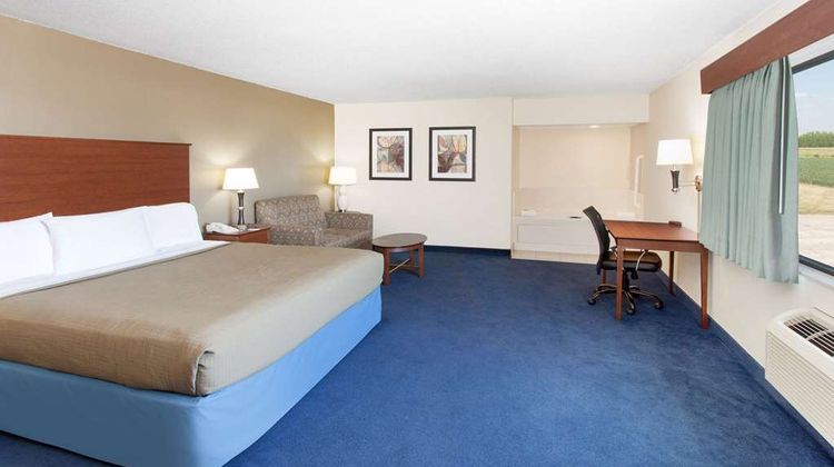 AmericInn by Wyndham Webster City Room