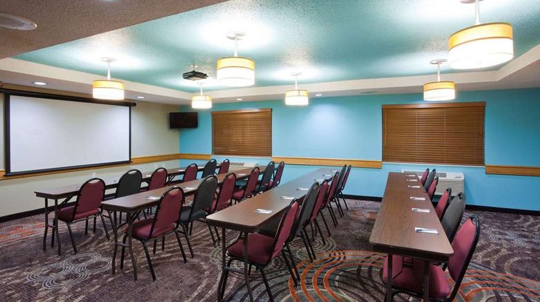 <b>AmericInn by Wyndham Shakopee Meeting</b>. Images powered by <a href="https://iceportal.shijigroup.com/" title="IcePortal" target="_blank">IcePortal</a>.