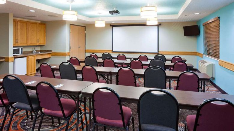 <b>AmericInn by Wyndham Shakopee Meeting</b>. Images powered by <a href="https://iceportal.shijigroup.com/" title="IcePortal" target="_blank">IcePortal</a>.