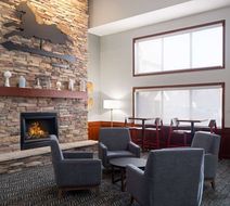 AmericInn by Wyndham Shakopee Lobby