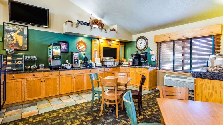 <b>AmericInn by Wyndham Hampton Other</b>. Images powered by <a href="https://iceportal.shijigroup.com/" title="IcePortal" target="_blank">IcePortal</a>.
