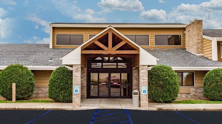 AmericInn by Wyndham Dickinson Exterior. Images powered by <a href="https://iceportal.shijigroup.com" target="_blank" rel="noopener">Ice Portal</a>.
