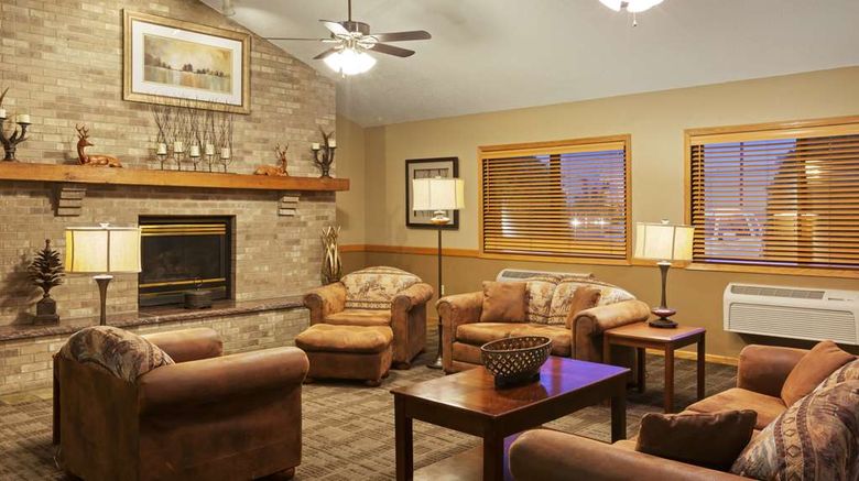 <b>AmericInn by Wyndham Dickinson Lobby</b>. Images powered by <a href="https://iceportal.shijigroup.com/" title="IcePortal" target="_blank">IcePortal</a>.