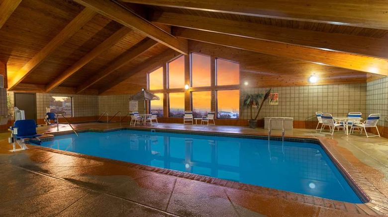 <b>AmericInn by Wyndham Hartford Pool</b>. Images powered by <a href="https://iceportal.shijigroup.com/" title="IcePortal" target="_blank">IcePortal</a>.