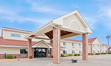 AmericInn by Wyndham, Madison SD
