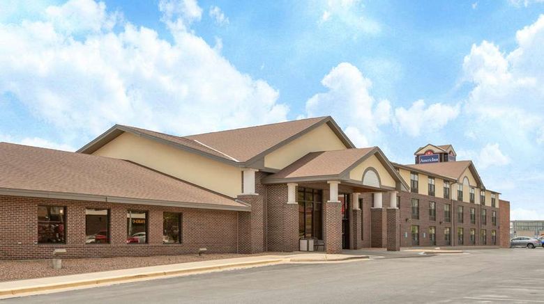 <b>AmericInn by Wyndham Ottumwa Exterior</b>. Images powered by <a href="https://iceportal.shijigroup.com/" title="IcePortal" target="_blank">IcePortal</a>.