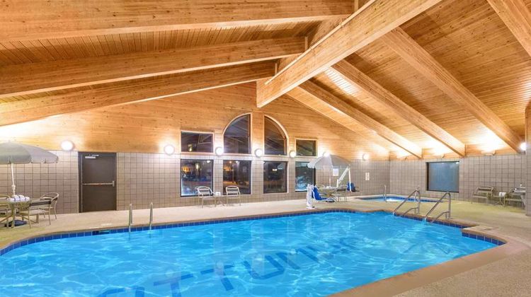 AmericInn by Wyndham Ottumwa Pool