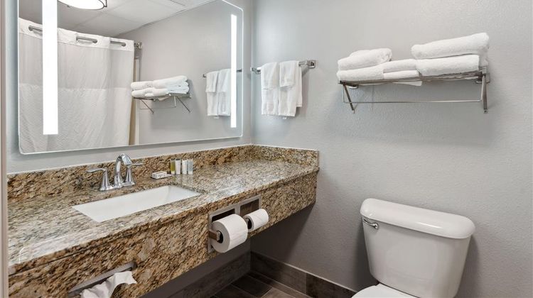AmericInn by Wyndham Wisconsin Dells Room