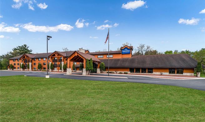 AmericInn by Wyndham Wisconsin Dells Exterior