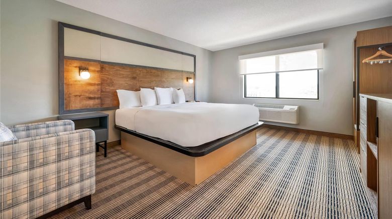 <b>AmericInn by Wyndham Wisconsin Dells Room</b>. Images powered by <a href="https://iceportal.shijigroup.com/" title="IcePortal" target="_blank">IcePortal</a>.