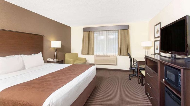 <b>AmericInn by Wyndham Rhinelander Room</b>. Images powered by <a href="https://iceportal.shijigroup.com/" title="IcePortal" target="_blank">IcePortal</a>.