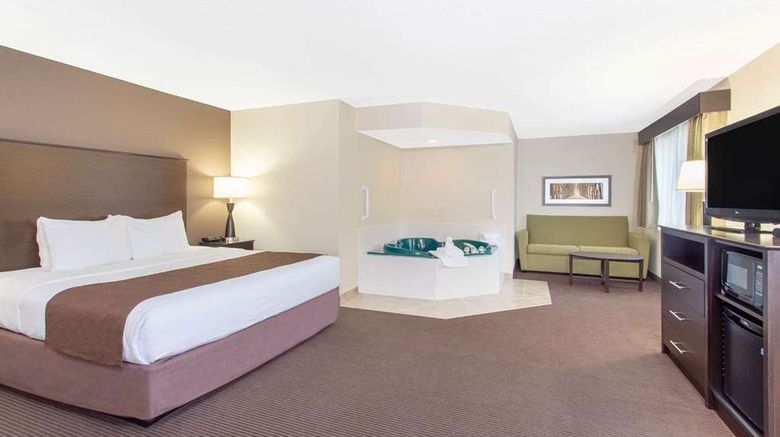 <b>AmericInn by Wyndham Rhinelander Suite</b>. Images powered by <a href="https://iceportal.shijigroup.com/" title="IcePortal" target="_blank">IcePortal</a>.