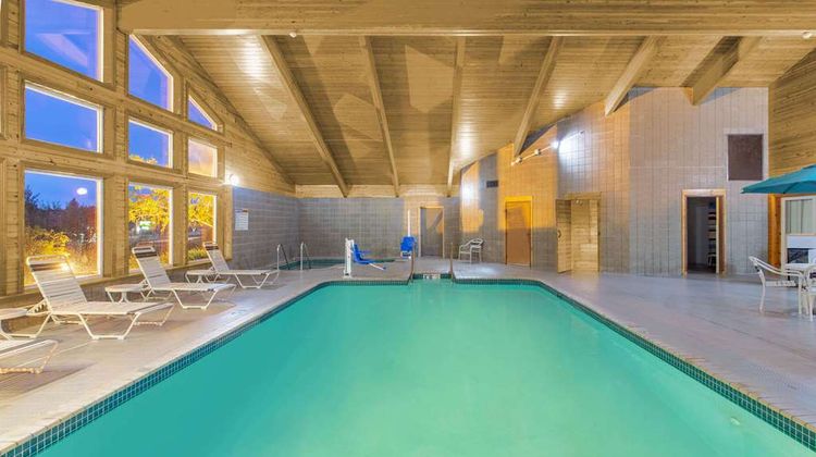 AmericInn by Wyndham Rhinelander Pool