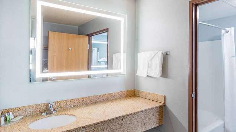 <b>AmericInn by Wyndham Sayre Room</b>. Images powered by <a href="https://iceportal.shijigroup.com/" title="IcePortal" target="_blank">IcePortal</a>.