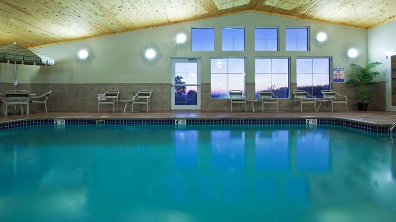 <b>AmericInn by Wyndham Osage Pool</b>. Images powered by <a href="https://iceportal.shijigroup.com/" title="IcePortal" target="_blank">IcePortal</a>.