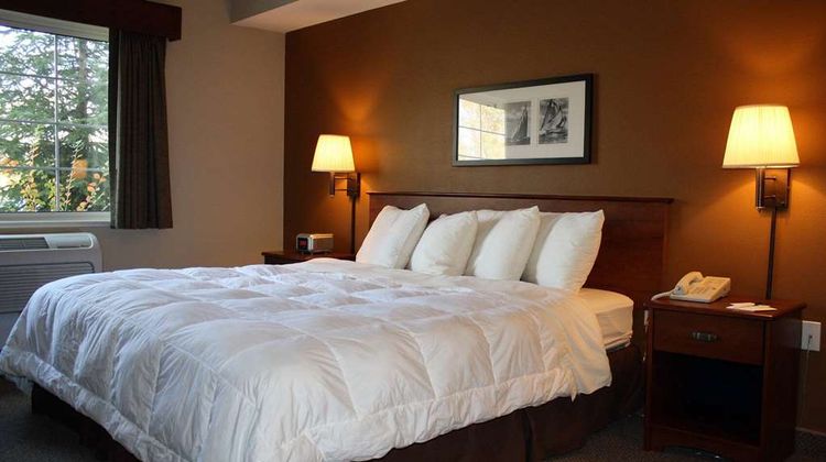 AmericInn by Wyndham Charlevoix Room