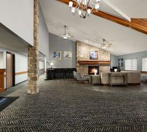 AmericInn by Wyndham Lincoln South Lobby