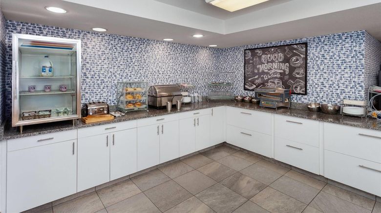 <b>AmericInn by Wyndham Appleton Other</b>. Images powered by <a href="https://iceportal.shijigroup.com/" title="IcePortal" target="_blank">IcePortal</a>.