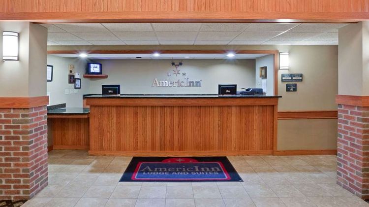 AmericInn by Wyndham Fort Pierre Lobby