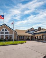 AmericInn by Wyndham Monmouth
