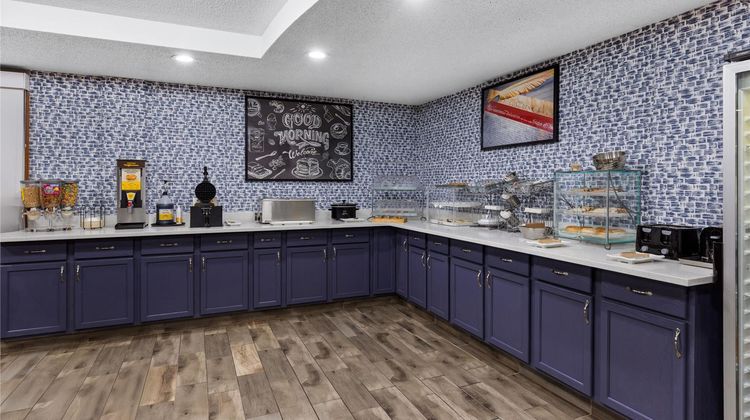 AmericInn by Wyndham Monmouth Other